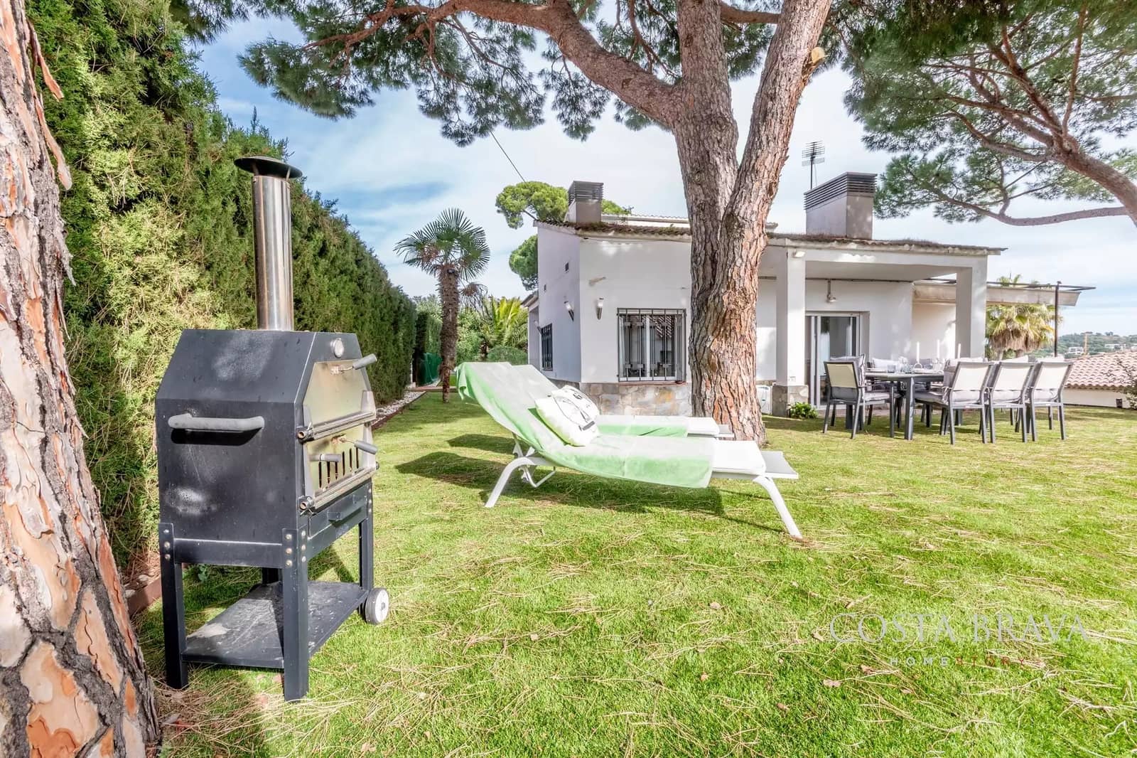 Chalet de 4 habitaciones en Sant Feliu de Guíxols en venta con garaje - 680.000 € (Ref: 9607990)