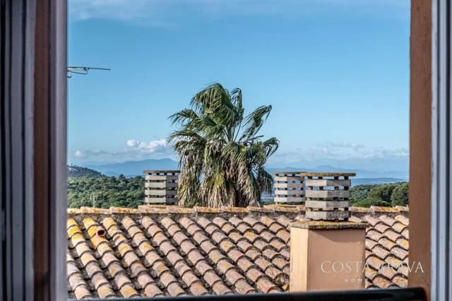 3 soverom Penthouse til salgs i Begur med garasje - € 395 000 (Ref: 9616040)