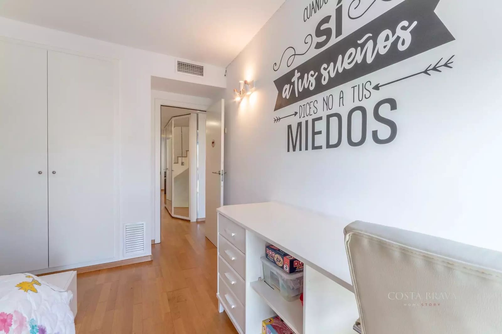 4 bedroom Semi-detached Villa for sale in Pals with garage - € 495,000 (Ref: 9859922)