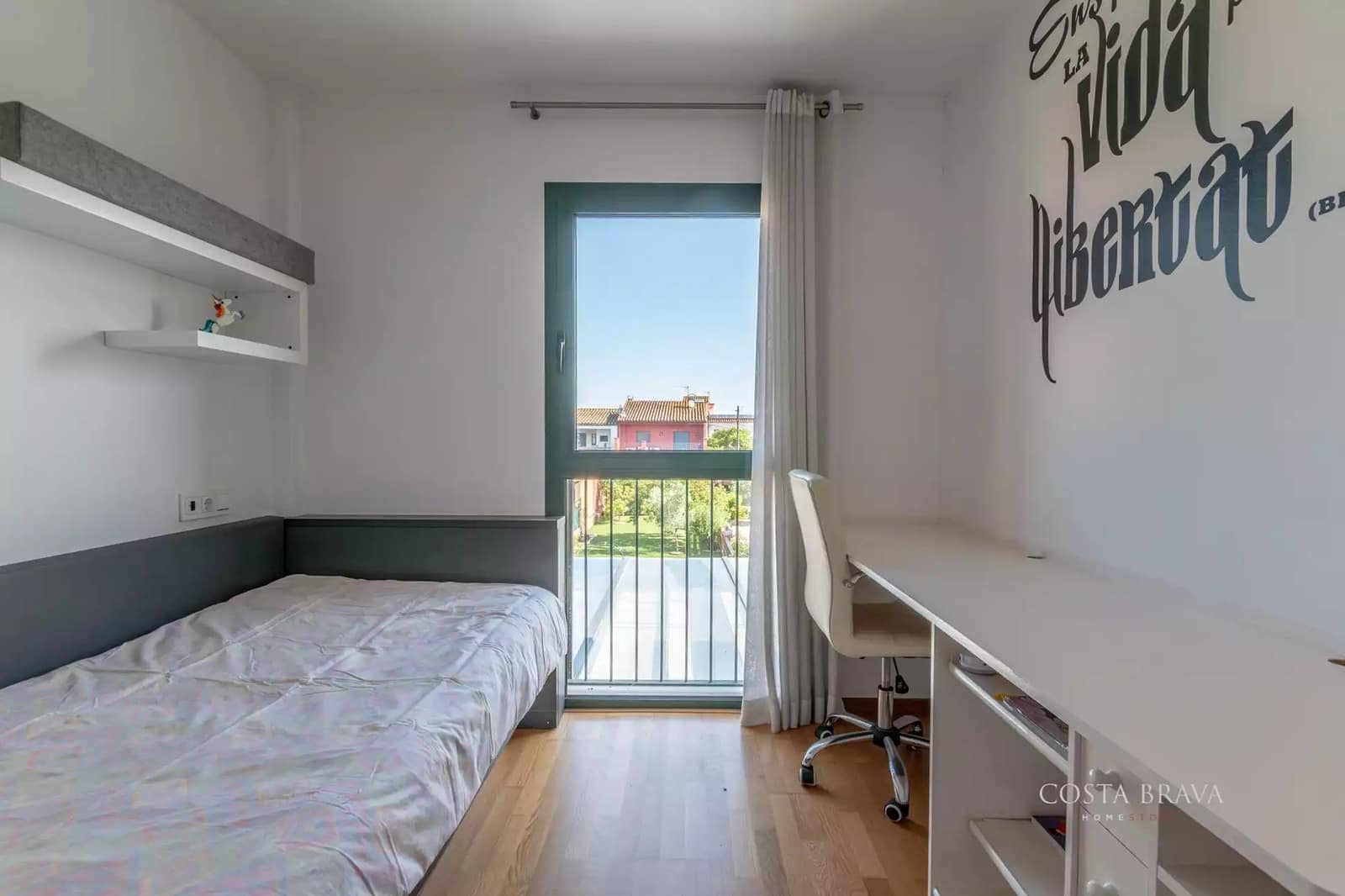 4 bedroom Semi-detached Villa for sale in Pals with garage - € 495,000 (Ref: 9859922)