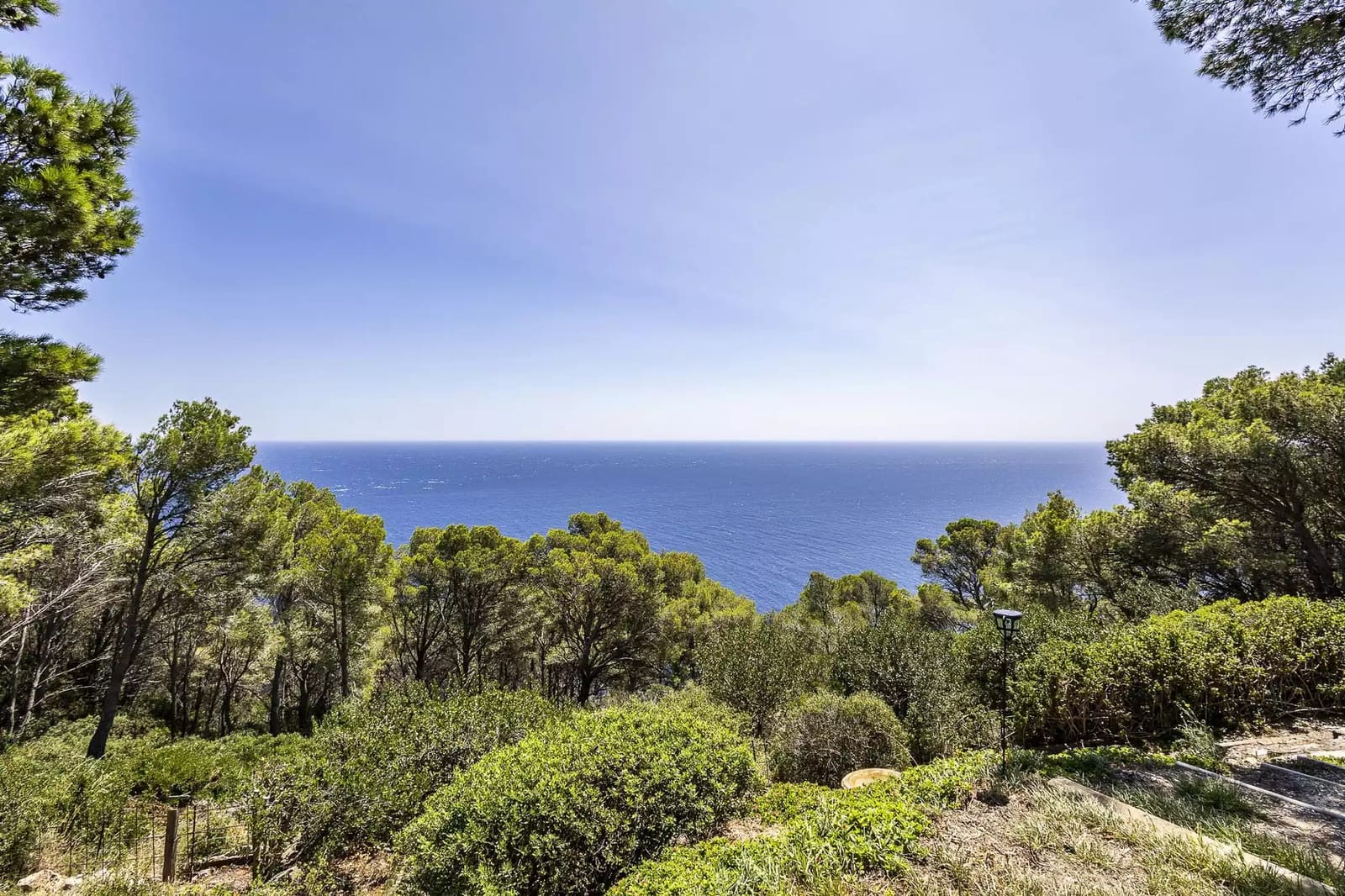 4 soveværelse Semi-Rækkehus til salg i Begur med swimmingpool garage - € 985.000 (Ref: 9859923)
