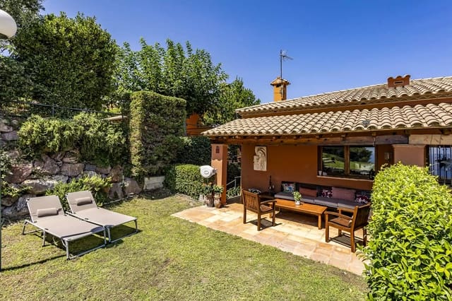 4 soveværelse Semi-Rækkehus til salg i Begur med swimmingpool garage - € 985.000 (Ref: 9859923)