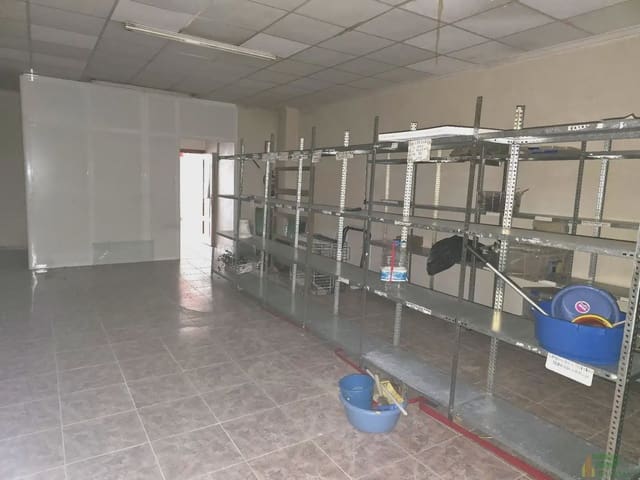 Kaupallinen myytävänä paikassa La Hoya, Lorca - 85 000 € (Ref: 10012369)