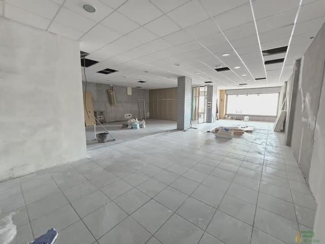 Comercial para venda em Lorca - 144 899 € (Ref: 10012370)