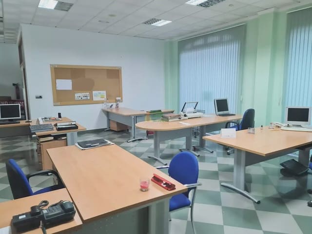 Kommersiell till salu i La Hoya, Lorca - 139 884 € (Ref: 10012373)