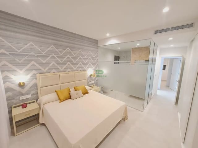 3 soveværelse Semi-Rækkehus til salg i Lorca med swimmingpool - € 339.985 (Ref: 10012397)