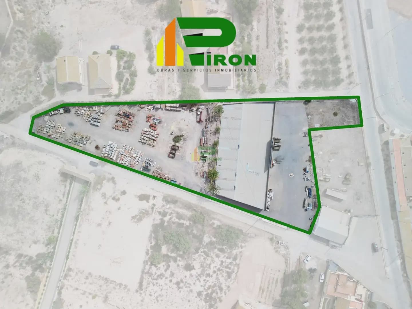 Commercial for sale in La Hoya - € 465,500 (Ref: 10012418)