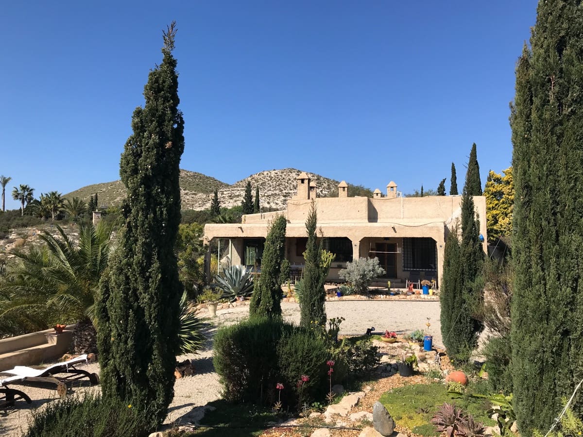 6 quarto Quinta/Casa Rural para venda em Agua Amarga com piscina garagem - 1 520 000 € (Ref: 6744098)