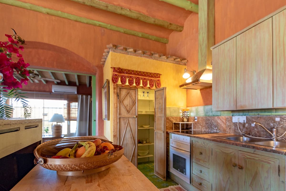 6 quarto Quinta/Casa Rural para venda em Agua Amarga com piscina garagem - 1 520 000 € (Ref: 6744098)