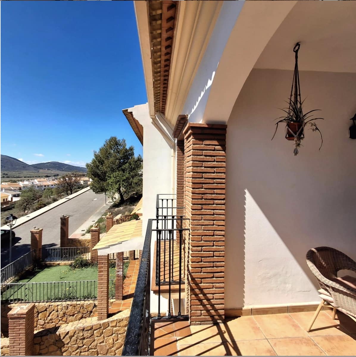 4 soveværelse Semi-Rækkehus til salg i Laujar de Andarax med garage - € 298.000 (Ref: 9265691)