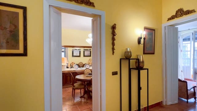 4 soveværelse Byhus til salg i Instinción - € 420.000 (Ref: 9311975)