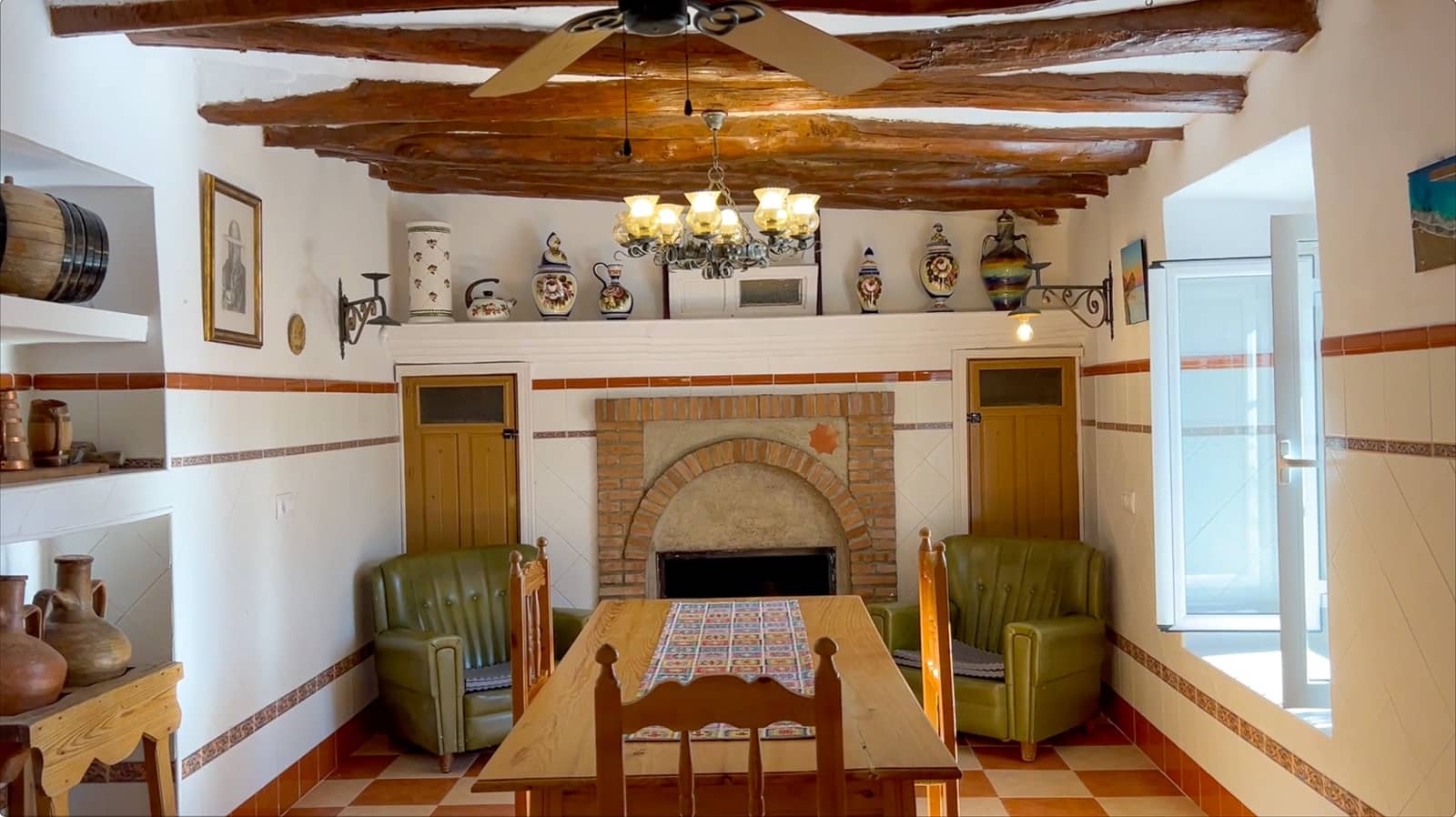 5 bedroom Townhouse for sale in Senes with garage - € 86,000 (Ref: 9433406)