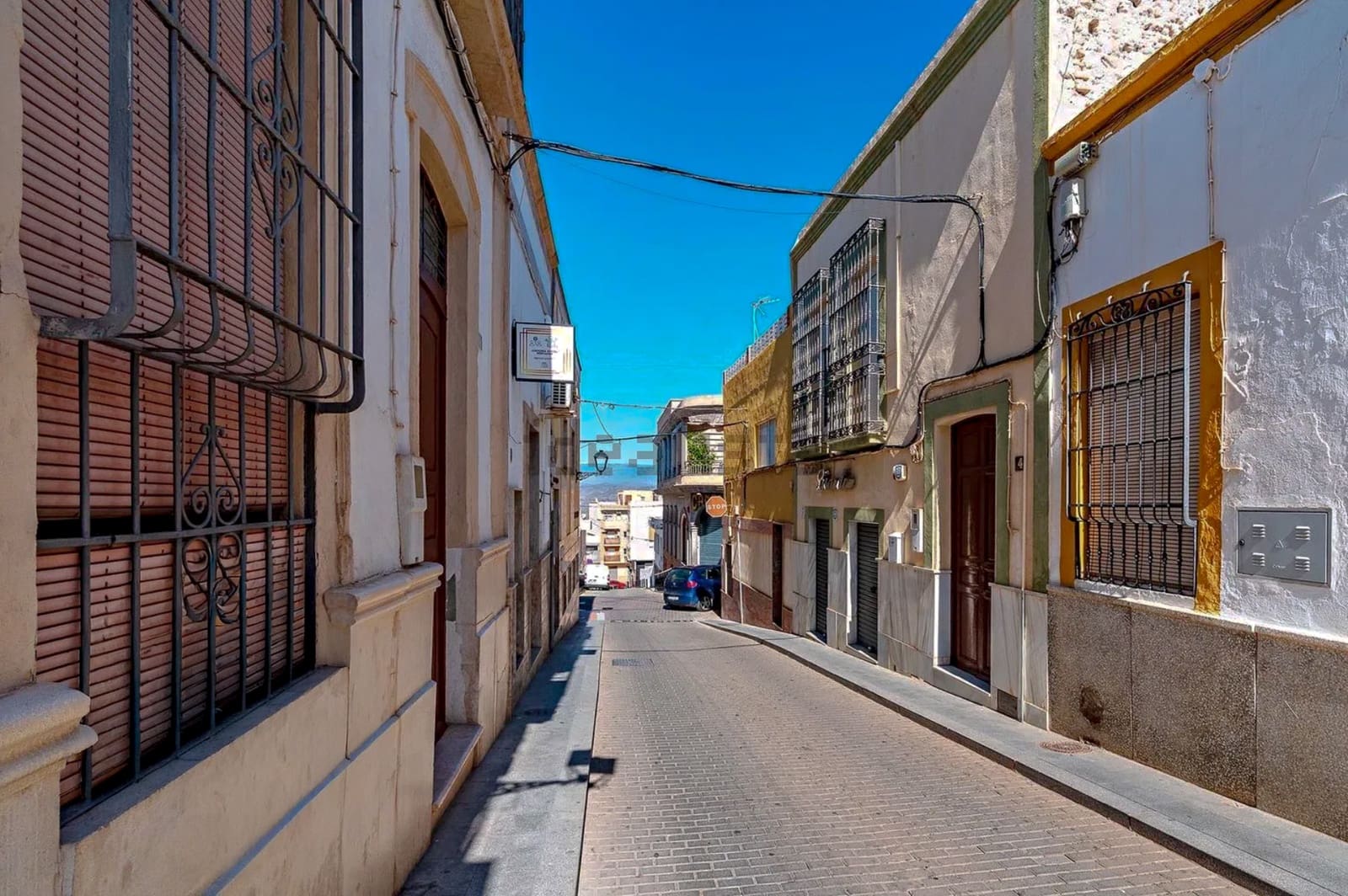 Casa de 4 habitaciones en Alhama de Almería en venta con garaje - 290.000 € (Ref: 9861165)