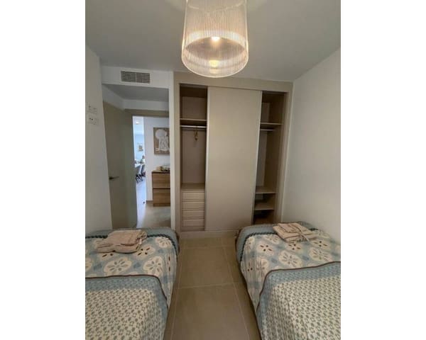 2 quarto Apartamento para arrendamento para férias em La Zenia, Orihuela com piscina Garagem - 1 800 € (Ref: 10021584)