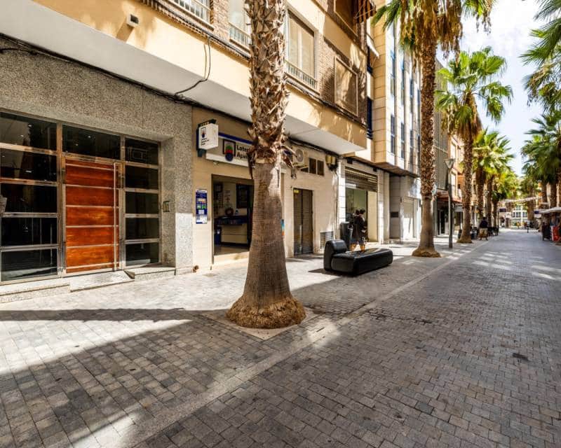 3 sovrum Lägenhet till salu i Torrevieja - 345 000 € (Ref: 10026219)