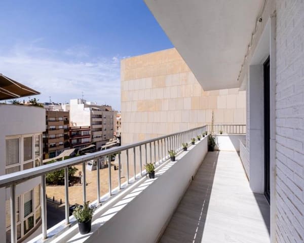 3 sovrum Lägenhet till salu i Centro - Muelle Pesquero, Torrevieja - 345 000 € (Ref: 10026219)