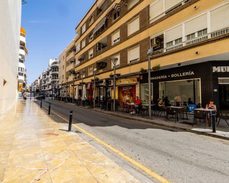 3 sovrum Lägenhet till salu i Torrevieja - 345 000 € (Ref: 10026219)