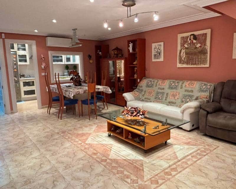 3 sypialnia Dom szeregowy do wynajęcia w Torrevieja z garażem - 900 € (Ref: 10031041)
