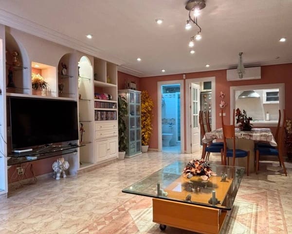 3 camera da letto Villetta a Schiera da affittare in Playa de los Náufragos, Torrevieja - 900 € (Rif: 10031041)