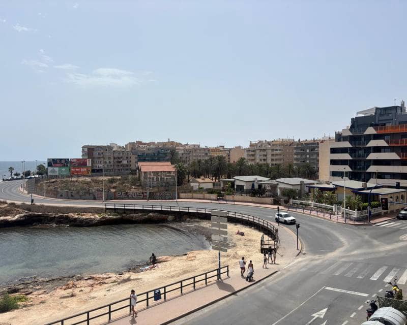 1 soverom Leilighet til leie i Torrevieja - € 800 (Ref: 10033208)