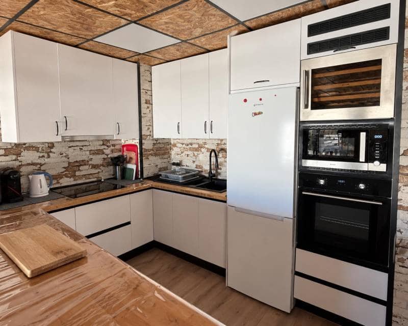 Adosado de 1 habitación en Playa Flamenca en alquiler con piscina garaje - 950 € (Ref: 10073096)