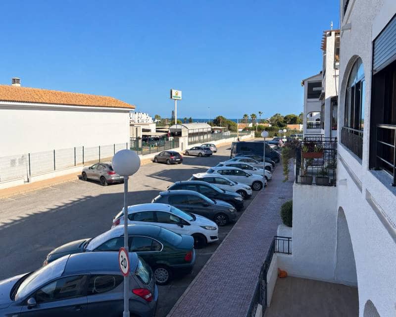 Adosado de 1 habitación en Playa Flamenca en alquiler con piscina garaje - 950 € (Ref: 10073096)