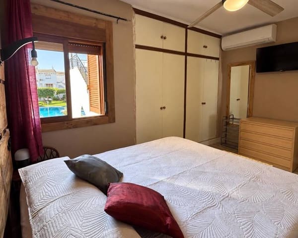 Adosado de 1 habitación en Playa Flamenca, Orihuela en alquiler con piscina garaje - 950 € (Ref: 10073096)
