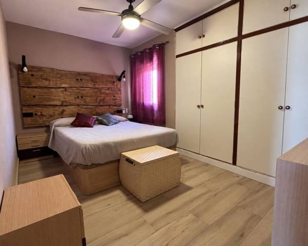 Adosado de 1 habitación en Playa Flamenca, Orihuela en alquiler con piscina garaje - 950 € (Ref: 10073096)