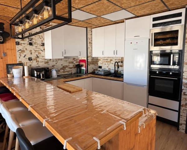 Adosado de 1 habitación en Playa Flamenca, Orihuela en alquiler con piscina garaje - 950 € (Ref: 10073096)