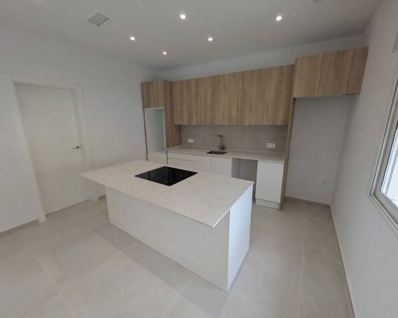 2 soveværelse Villa til salg i Rojales med swimmingpool - € 239.000 (Ref: 10088517)