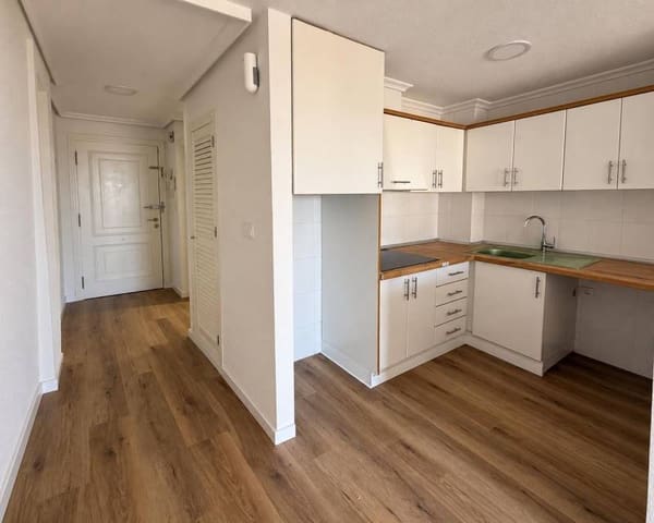 1 soveværelse Lejlighed til leje i Centro, Torrevieja med swimmingpool - € 650 (Ref: 10088518)