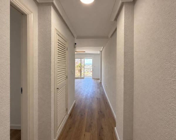 1 soveværelse Lejlighed til leje i Centro, Torrevieja med swimmingpool - € 650 (Ref: 10088518)