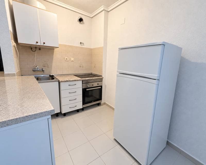 1 quarto Apartamento para arrendar em El Chaparral com garagem - 600 € (Ref: 10101580)