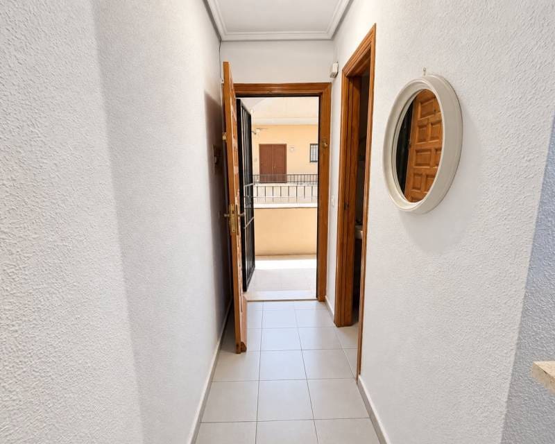 1 quarto Apartamento para arrendar em El Chaparral com garagem - 600 € (Ref: 10101580)