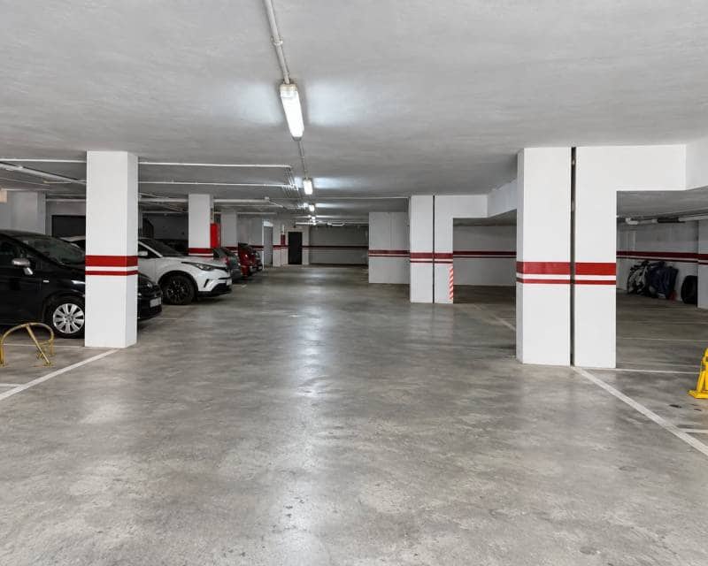 Garage for rent in La Mata - € 100 (Ref: 10102768)