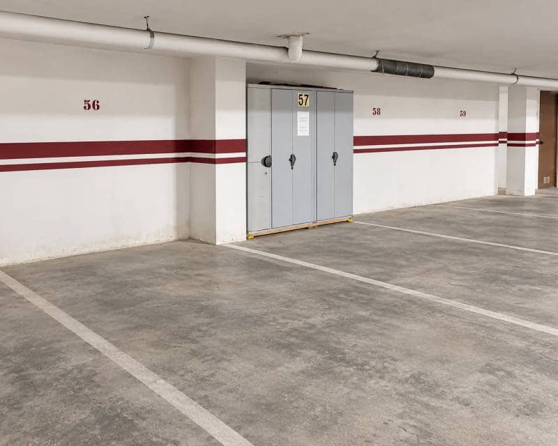 Garage for rent in La Mata - € 100 (Ref: 10102768)