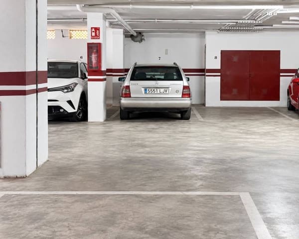 Garage for rent in Cabo Cervera, Torrevieja - € 100 (Ref: 10102768)