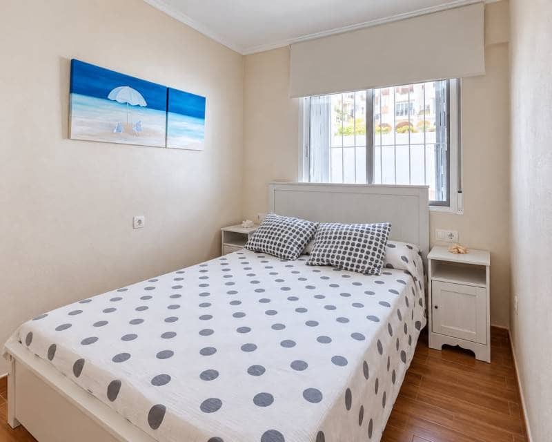 1 makuuhuone Rivitalo vuokrattavana paikassa Cabo Cervera mukana 
autotalli - 980 € (Ref: 10117386)