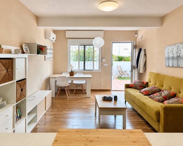 1 bedroom Terraced Villa for rent in Cabo Cervera, Torrevieja with garage - € 980 (Ref: 10117386)