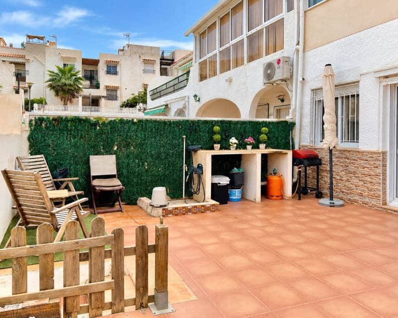 1 makuuhuone Rivitalo vuokrattavana paikassa Cabo Cervera mukana 
autotalli - 980 € (Ref: 10117386)