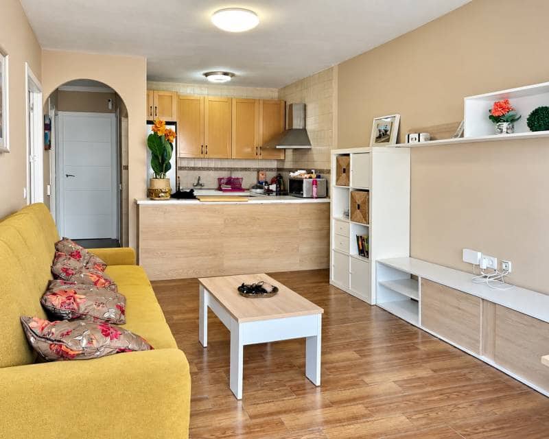 1 makuuhuone Rivitalo vuokrattavana paikassa Cabo Cervera mukana 
autotalli - 980 € (Ref: 10117386)