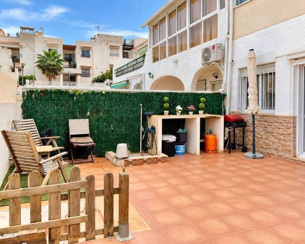 1 bedroom Terraced Villa for rent in Cabo Cervera, Torrevieja with garage - € 980 (Ref: 10117386)