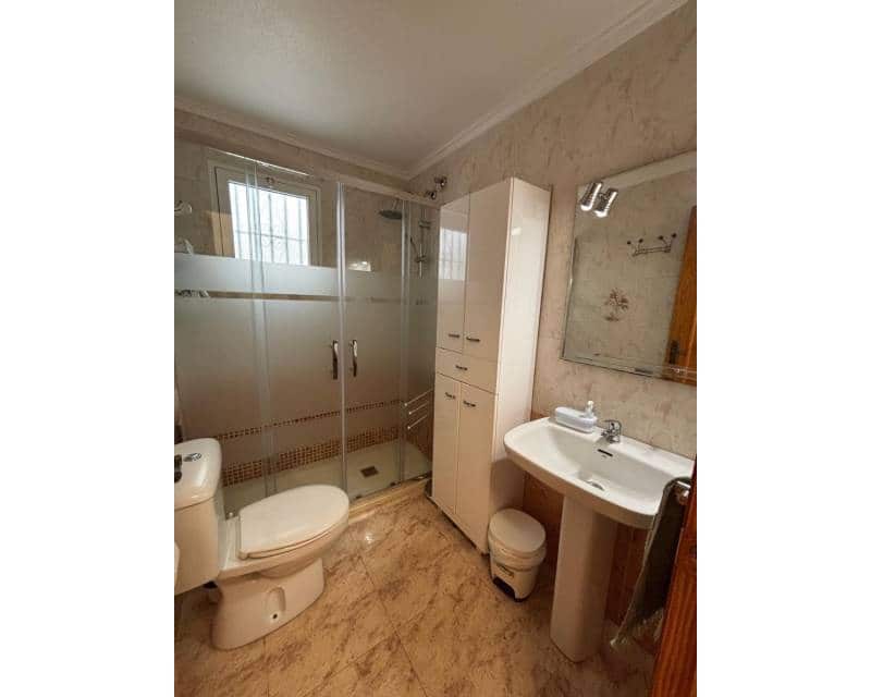 1 bedroom Apartment for rent in Torrevieja with pool - € 700 (Ref: 10120809)