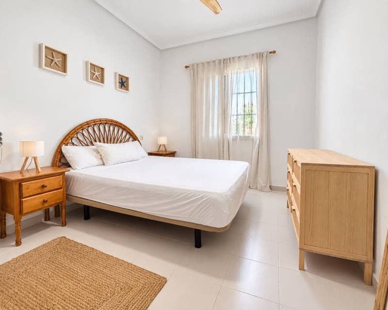 2 soverom Villa til leie i La Mata - € 950 (Ref: 10128238)