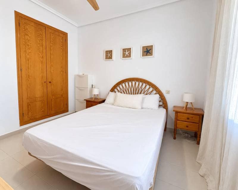 2 soverom Villa til leie i La Mata - € 950 (Ref: 10128238)