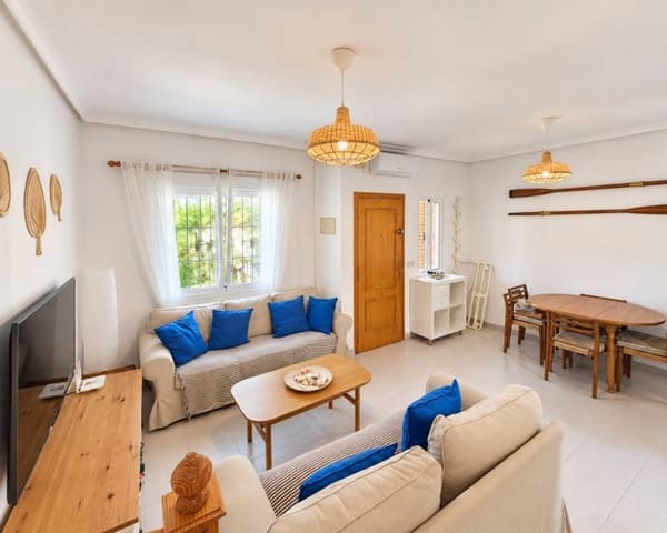 Villa/Maison de 2 chambres à louer à Cañada del Molino, Torrevieja - 950 € (Ref: 10128238)