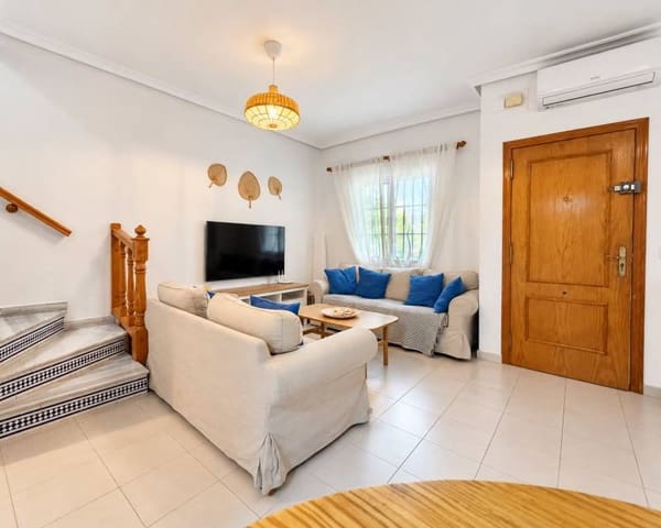 Villa/Maison de 2 chambres à louer à Cañada del Molino, Torrevieja - 950 € (Ref: 10128238)