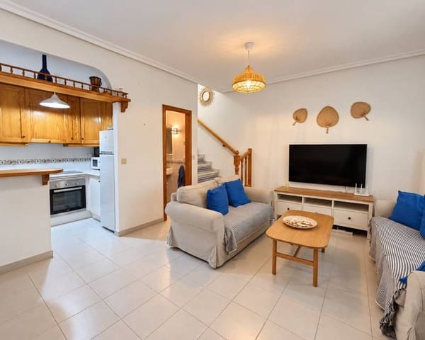 Villa/Maison de 2 chambres à louer à Cañada del Molino, Torrevieja - 950 € (Ref: 10128238)