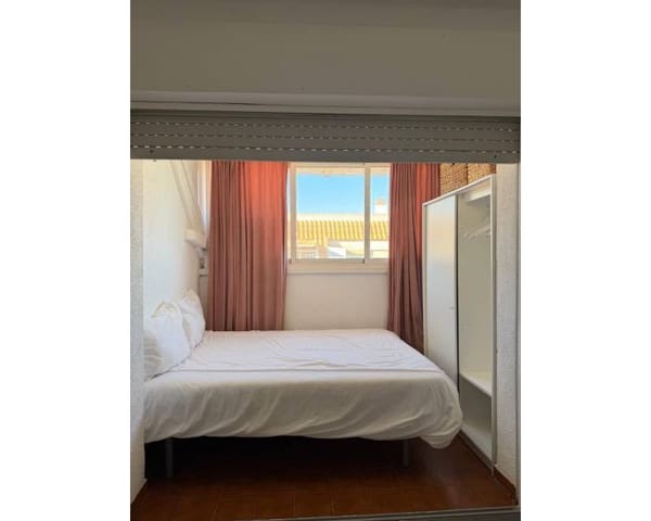 1 quarto Apartamento para arrendar em Playa del Acequión, Torrevieja com piscina - 550 € (Ref: 10135057)