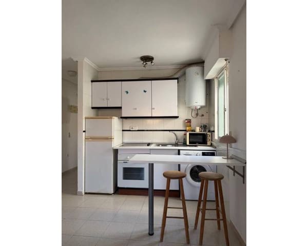 1 quarto Apartamento para arrendar em Playa del Acequión, Torrevieja com piscina - 550 € (Ref: 10135057)